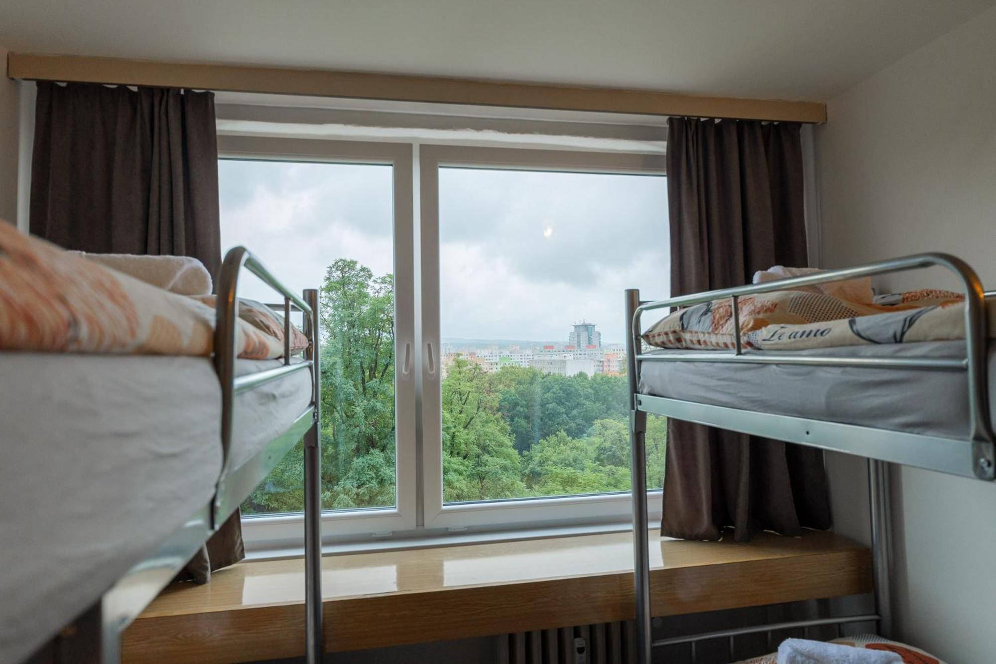 Tvm Tower Modrany Hostel Prague Luaran gambar