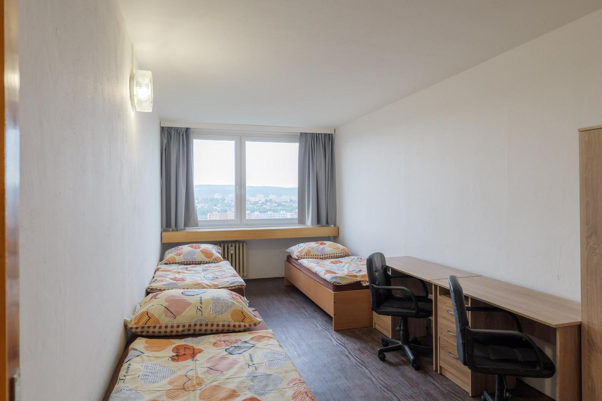 Tvm Tower Modrany Hostel Prague Luaran gambar