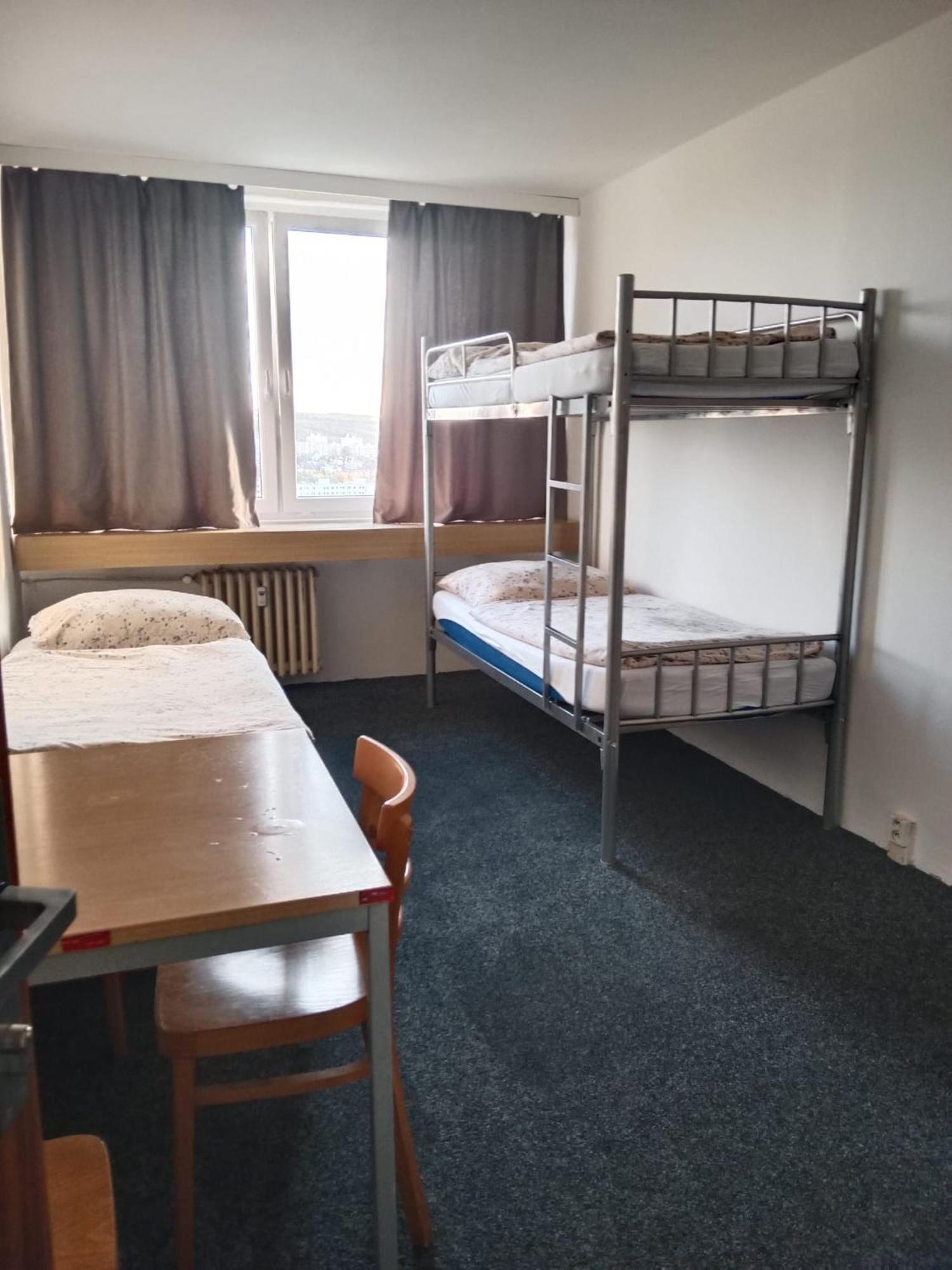 Tvm Tower Modrany Hostel Prague Luaran gambar